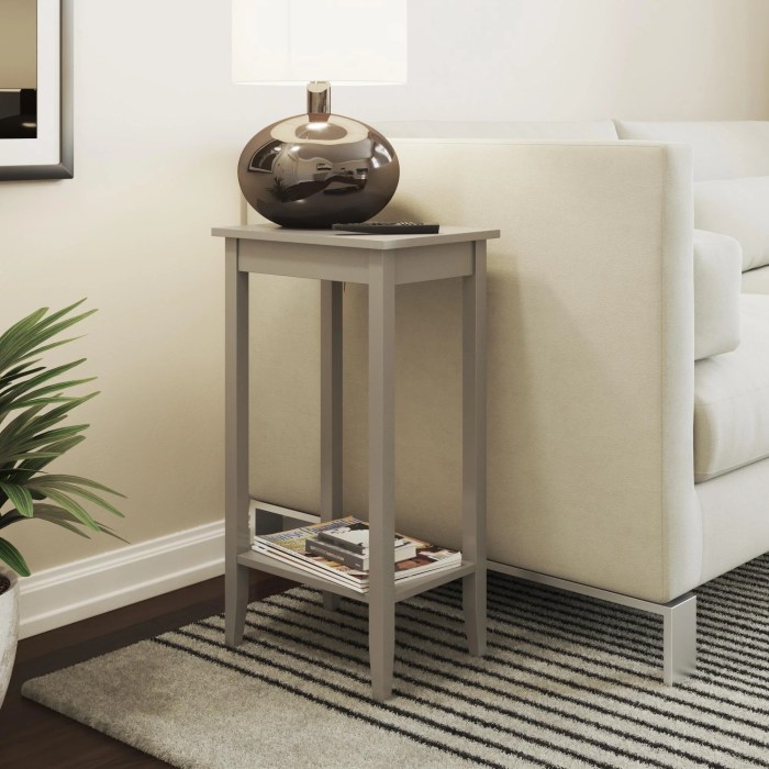 How to decorate end tables in living room