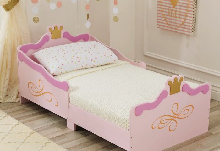 How to decorate a princess room cheap