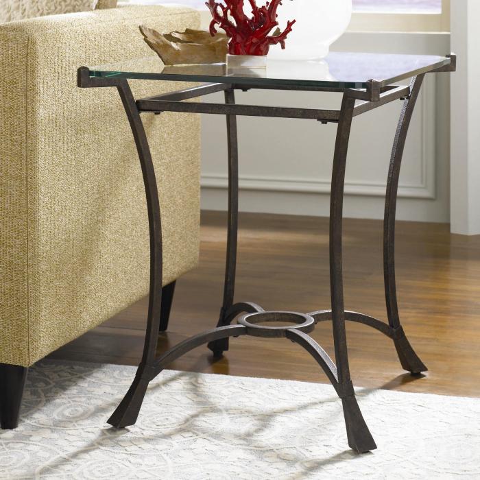 How to decorate end tables in living room